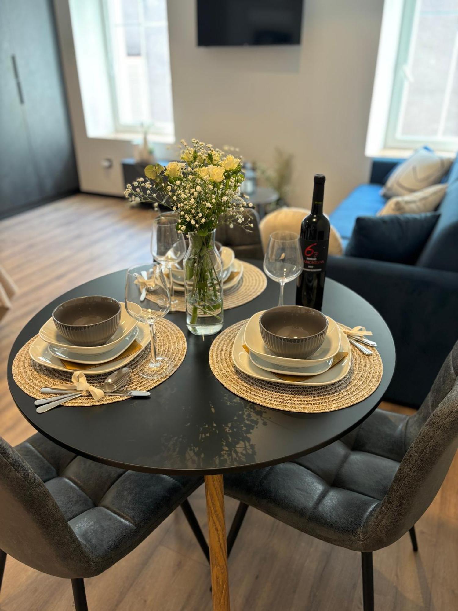 Studio Apartman Versi Old Town Задар Екстериор снимка