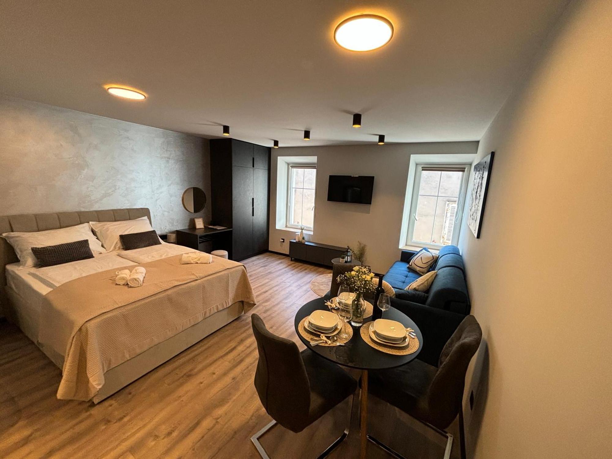 Studio Apartman Versi Old Town Задар Екстериор снимка